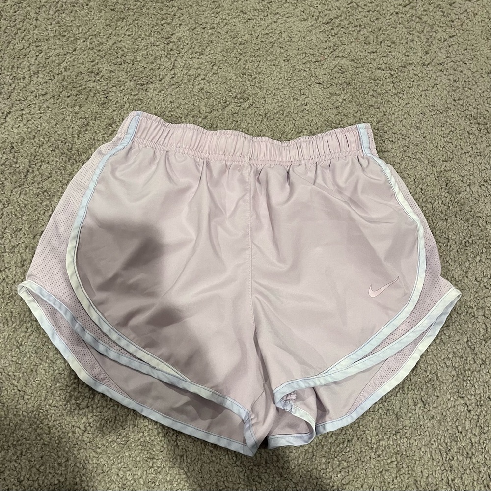 Women’s Light Purple Nike Tempo Shorts Size Small